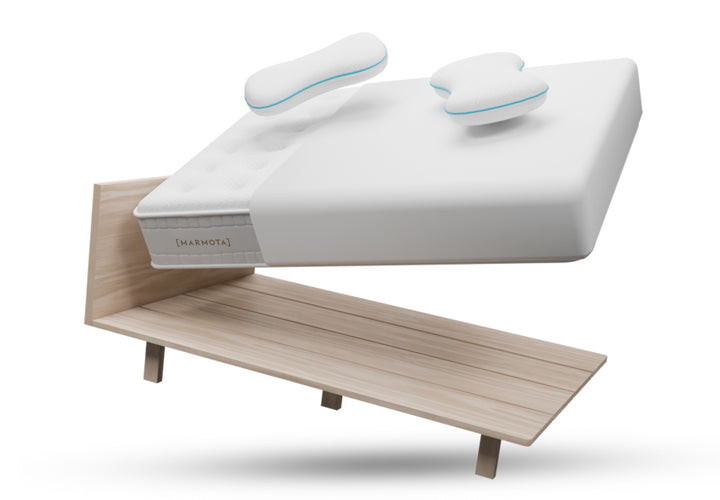 El colchón que elijas con su protector + cama tatami o tapibase + almohadas